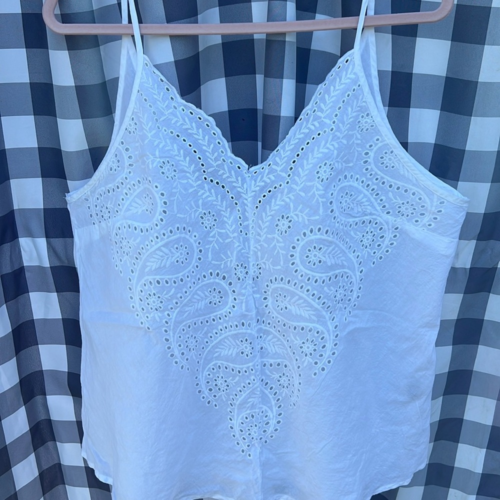 White summer eyelet lace top size 3XL